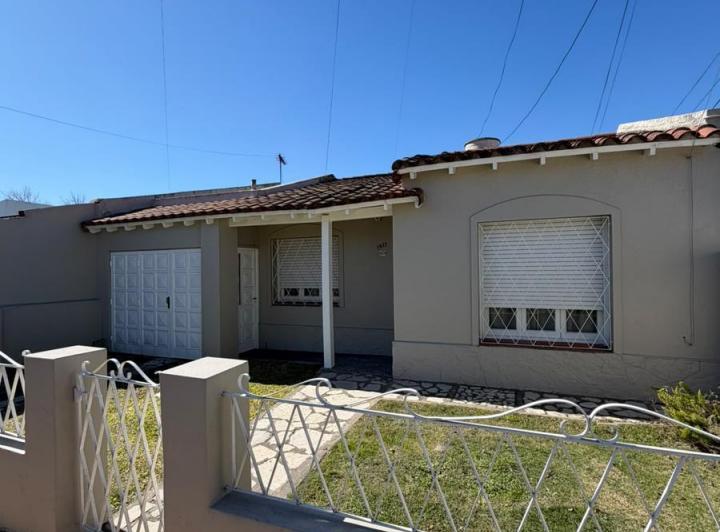 Casa · 139m² · 6 Ambientes · 1 Cochera