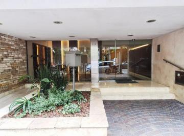 Departamento · 45m² · 2 Ambientes · Alquiler Depto. 2 Amb con Patio * en Las Lomitas