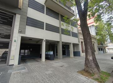 Departamento de 3 ambientes, Villa Urquiza · 3 Ambientes Muy Luminoso con Coch Fija Cubierta – Piso Alto Al Frente