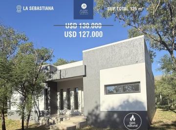 Casa · 94m² · 4 Ambientes · 1 Cochera · Casa en La Sebastiana