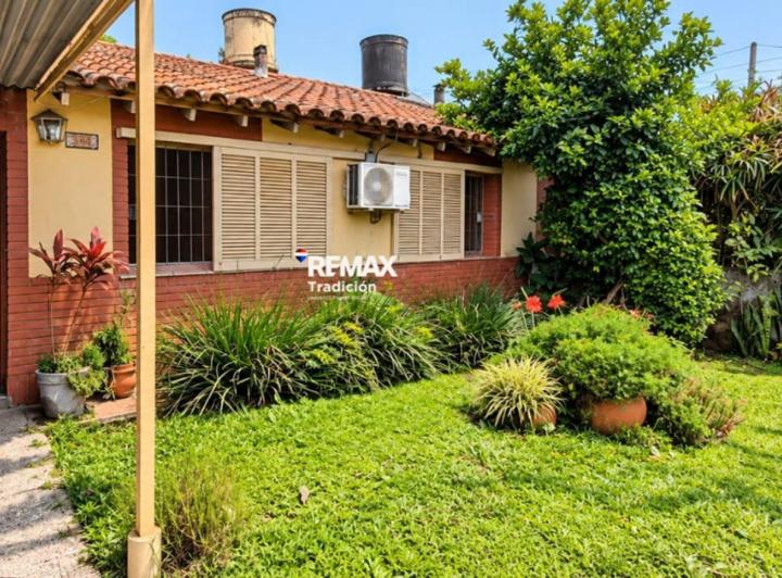 Casa · 127m² · 4 Ambientes · 1 Cochera