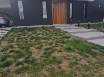 Casa de 6 ambientes, San Luis · Casa en Venta | B° Privado Los Quebrachosubicada en Las Liebres, Una Propiedad Moderna, Amplia y