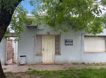 Casa de 4 ambientes, San Antonio de Areco · Casa de 138 m² con 2 Dorm. en Venta en San Antonio de Areco