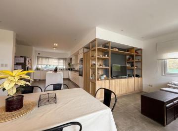 Casa · 350m² · 5 Ambientes · 2 Cocheras · Alquiler Casa Siete Soles 3 Dorm. Más Escritorio