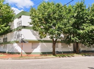 Departamento · 57m² · 3 Ambientes · ¡Venta! Gral. Madariaga, Bs. As. Departamento Para Reciclar en Planta Baja