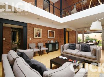 Casa · 270m² · 6 Ambientes · 2 Cocheras · Venta - Casa 6 Ambientes - Jardín - Pileta - Garage Cub/desc - Quincho - Parrilla - Villa Crespo
