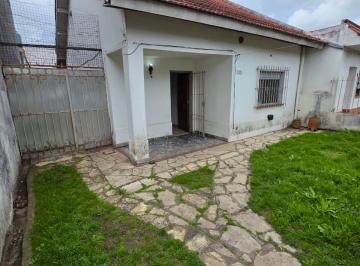 Casa de 3 ambientes, Esteban Echeverría · Alquiler Chalet 3 Ambientes