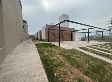Casa · 50m² · 2 Ambientes · 1 Cochera · Duplex en Venta 1 Dormitorio - Docta Parque