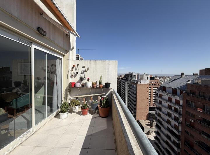 Departamento · 84m² · 8 Ambientes