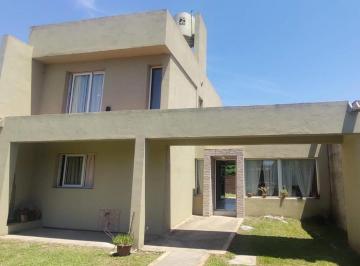 Casa · 200m² · 4 Ambientes · Alquiler Permanente Casa 4 Amb Santa Elena