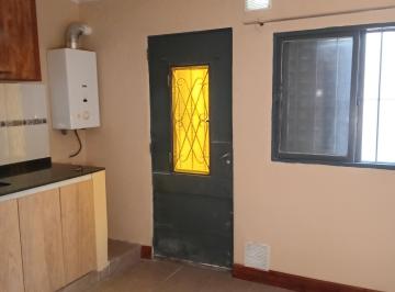 Casa en Alquiler de 2 ambientes Azcuénaga · Casa 2 Dorm.