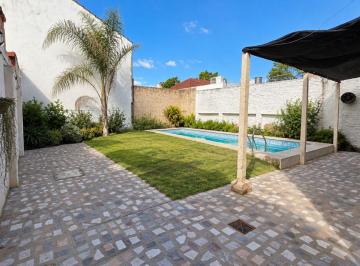 Casa · 170m² · 5 Ambientes · 2 Cocheras · Venta Casa 5 Amb Pilet Castelar Ambs a Refaccionar