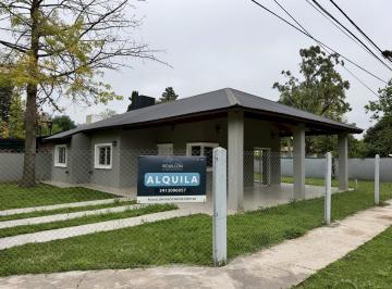 Casa · 90m² · 4 Ambientes · 2 Cocheras · Casa en Alquiler en Las Colinas de Funes - San José y Laprida