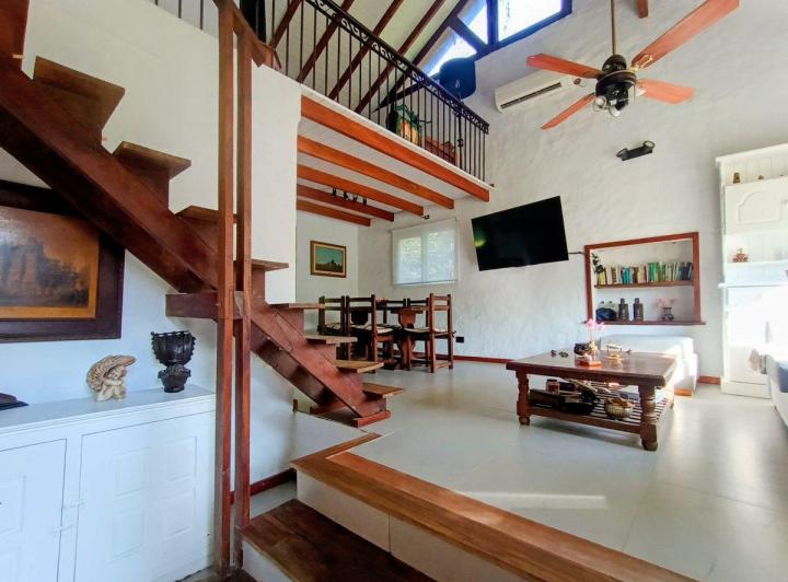 Casa · 103m² · 4 Ambientes · 1 Cochera