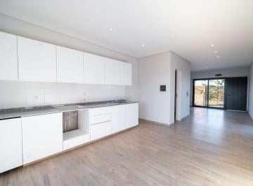 Casa · 102m² · 3 Ambientes · 1 Cochera · Casa en Venta Tipo Duplex Pueblo Esther a Estrenar