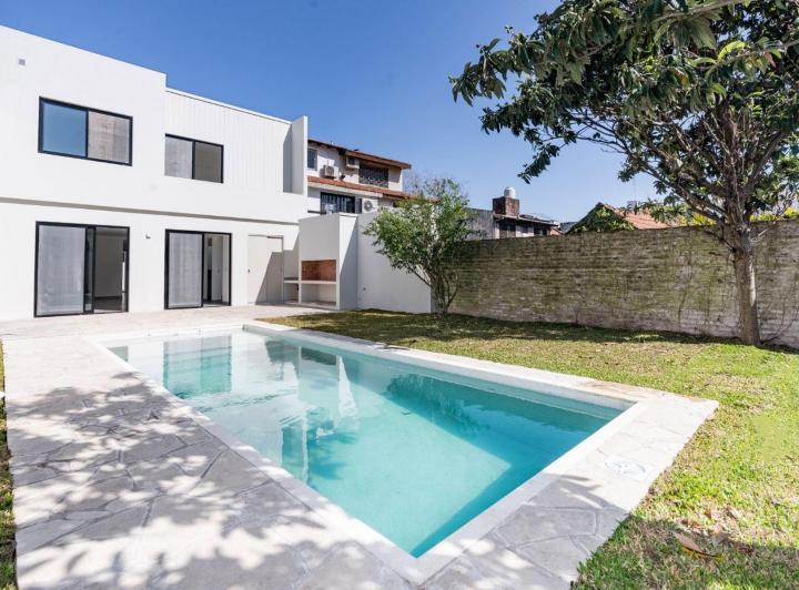 Casa · 195m² · 5 Ambientes · 1 Cochera
