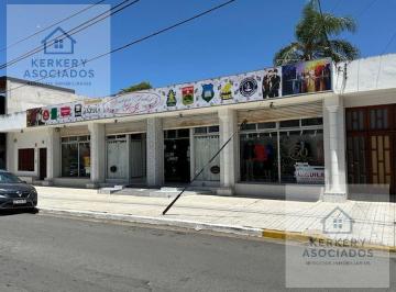 Local comercial · 170m² · 4 Ambientes · Alquiler o Venta - Local Comercial 25 de Mayo 61 - Villa Allende Centro.