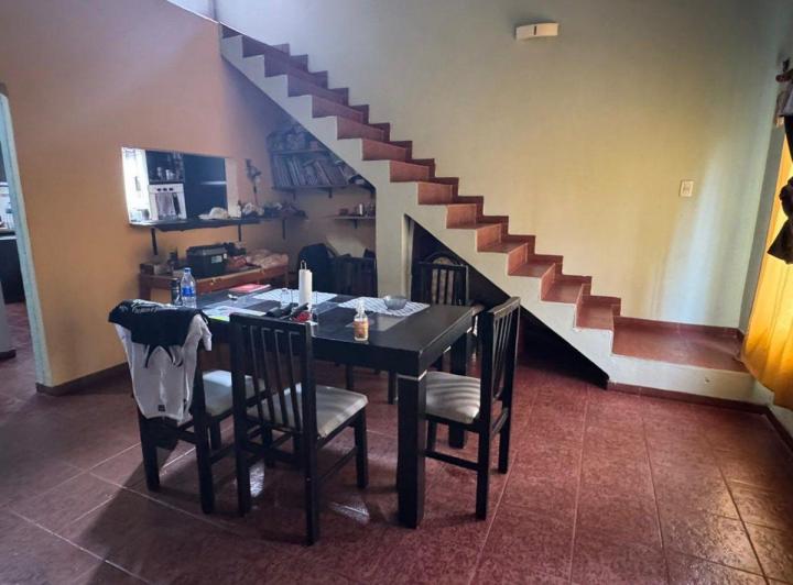 Casa · 135m² · 4 Ambientes · 2 Cocheras