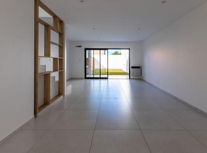 Casa · 120m² · 4 Ambientes · 1 Cochera