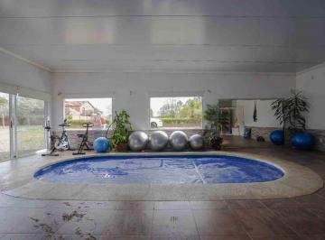 Local comercial · 30m² · 1 Cochera · Alquilo Local Gimnasio con Piscina Climatizada