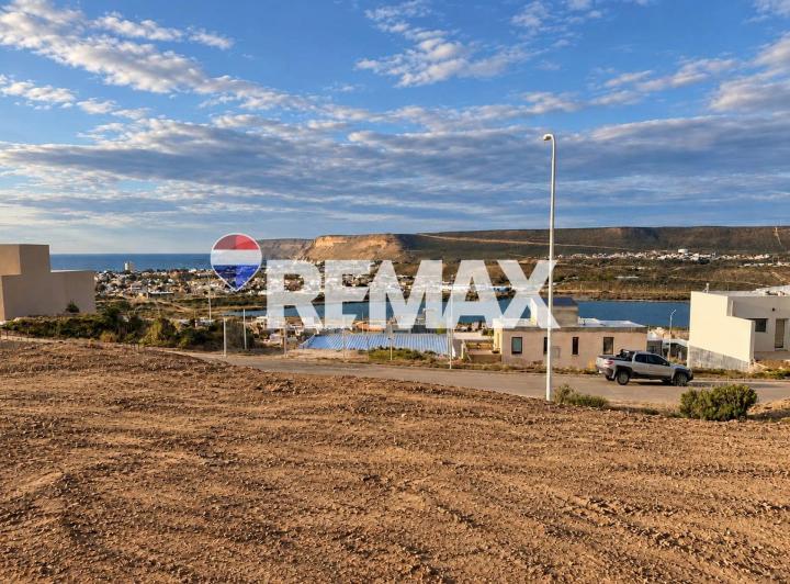 Terreno · 375m²