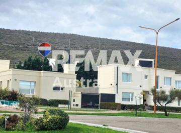 Casa · 347m² · 5 Ambientes · 2 Cocheras · Dos Casas y Vista Abierta en Solares del Mar
