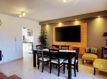 Departamento · 56m² · 4 Ambientes · 2 Cocheras · Departamento en Alquiler en Alta Mendoza