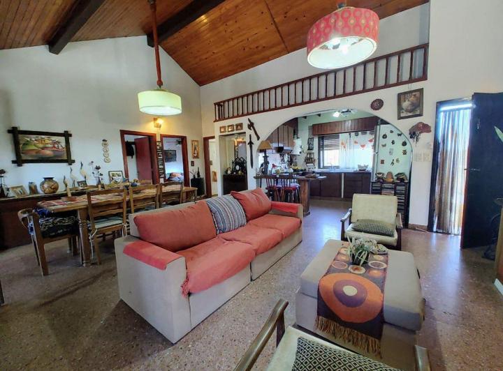 Casa · 150m² · 3 Ambientes · 1 Cochera