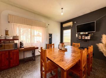 Casa · 98m² · 4 Ambientes · Casa en Venta Talar de Pacheco