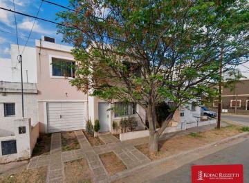 Foto · Poeta Lugones (Dr. Molina 2895) - Venta Casa 4 Dorm. (2 Casas Juntas)