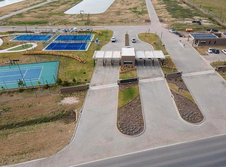 Terreno · 709m²