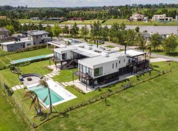 excelente casa · Casa en Venta Vista a Laguna | Zona Cardales