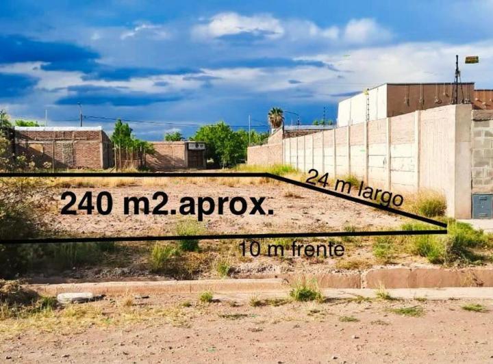 Terreno · 240m²