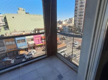 Departamento de 3 ambientes, Flores · Hermoso Departamento Hecho a Nuevo
