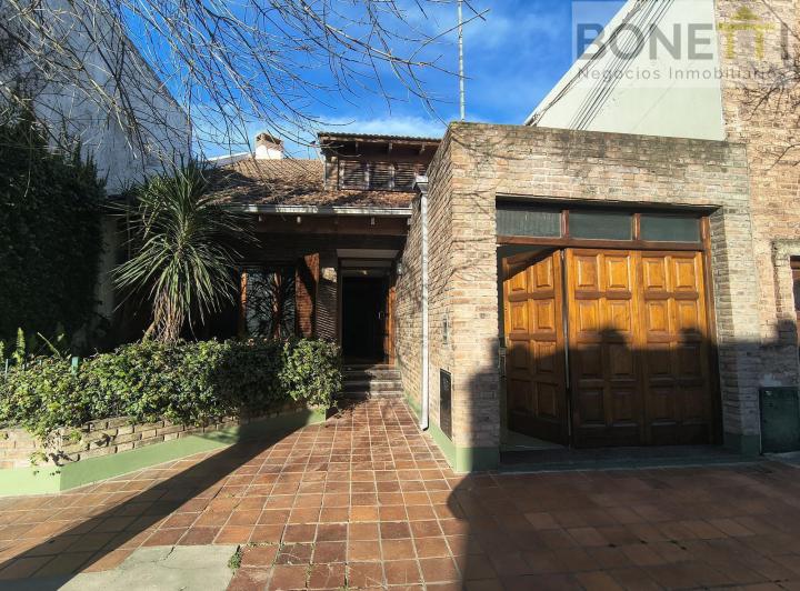 Casa · 185m² · 5 Ambientes · 1 Cochera
