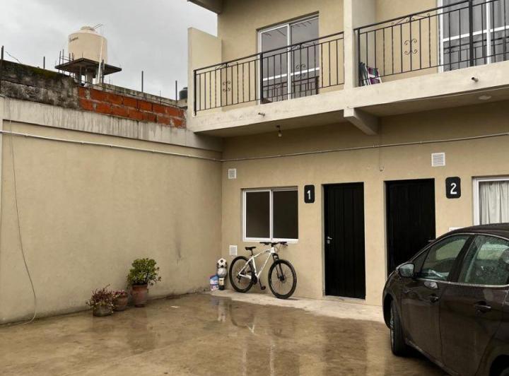 Casa · 65m² · 3 Ambientes · 1 Cochera