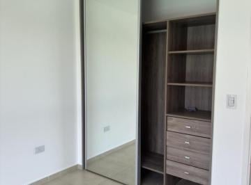 Casa · 130m² · 6 Ambientes · 1 Cochera · Alquiler - Dúplex 3 Dorm. en Miradores de Manantiales II - ¡Impecable!
