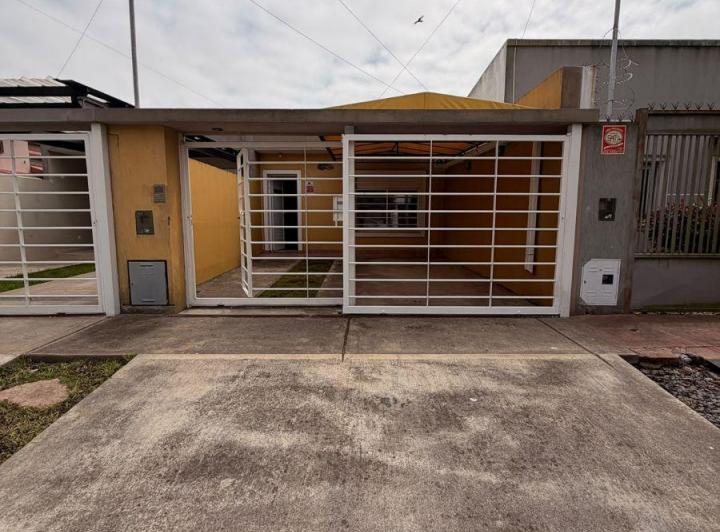 Casa · 160m² · 3 Ambientes · 1 Cochera