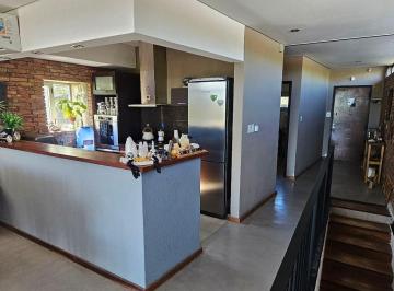 Casa · 678m² · 4 Ambientes · 2 Cocheras · Casa - Huerta Grande