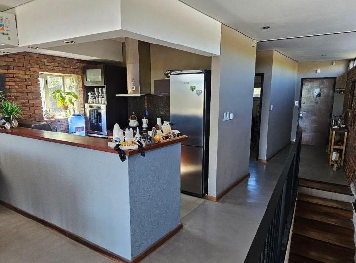 Casa · 678m² · 4 Ambientes · 2 Cocheras