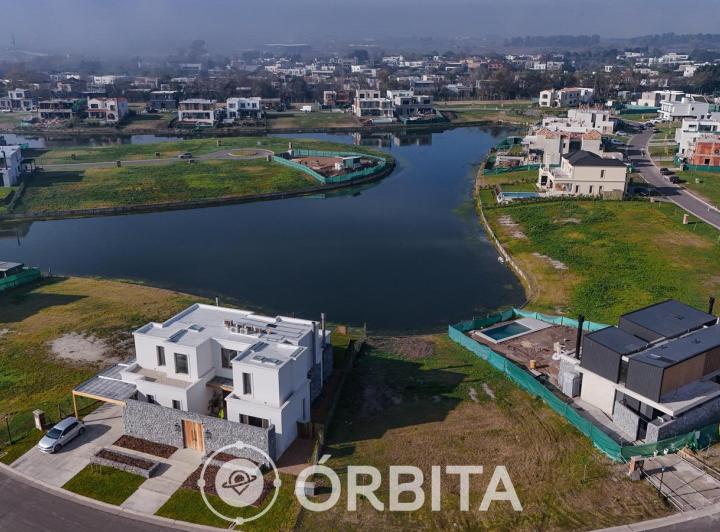 Terreno · 633m²