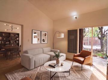 Casa · 148m² · 4 Ambientes · 1 Cochera · Casa de 3 Dorm. en Argüello a m de Av Rafael Núñez | Apta Crédito