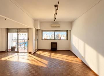 Departamento · 75m² · 3 Ambientes · Alquiler Departamento 3 Ambientes Amplio Quilmes Centro