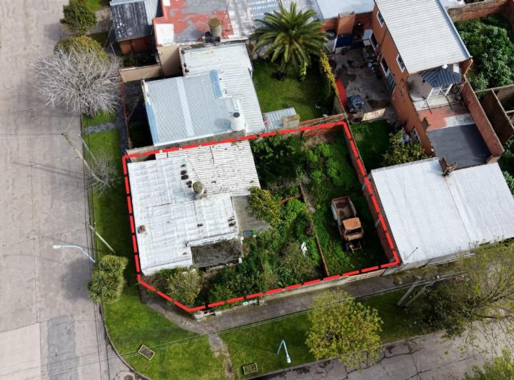 Terreno · 238m²