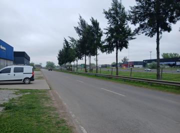 Depósito · 1500m² · 7 Ambientes · 10 Cocheras · Alquiler Depósito en Francisco Alvarez Moreno
