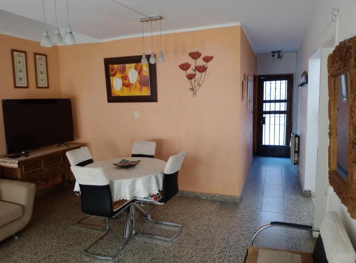 Casa · 106m² · 4 Ambientes · 1 Cochera
