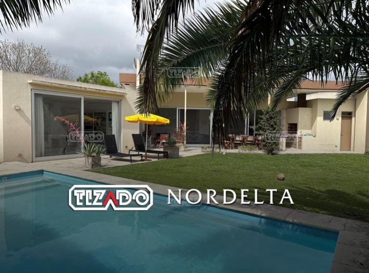 Casa · 160m² · 4 Ambientes · 1 Cochera