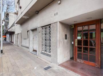Departamento · 80m² · 4 Ambientes · Dpto 4 Amb Al Frente Vista a Mitre Apto Credito!