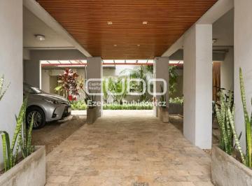 Departamento · 64m² · 2 Ambientes · Alquiler Departamento 2 Ambientes en Dúplex con Cochera y Amenities – Colegiales