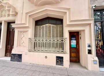 PH · 81m² · 3 Ambientes · PH de Pasillo Unico de Estilo Totalmente Restaurado